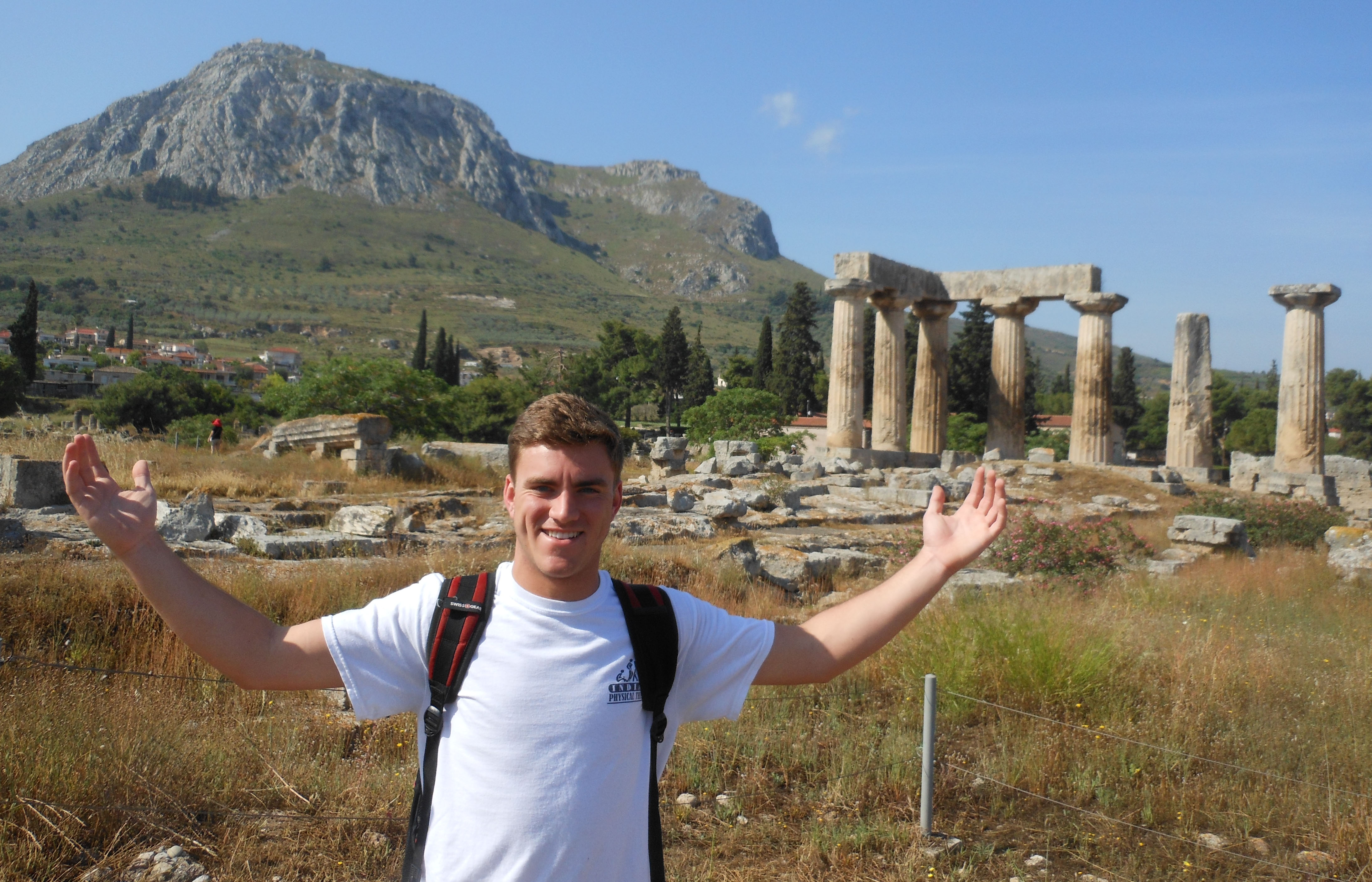 A photo by Derek Mong of Dr. Wickkiser's 2018 Athens immersion trip.