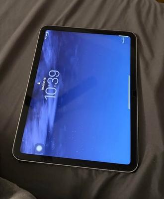 iPad Gen 10 256gb Wifi like new $300