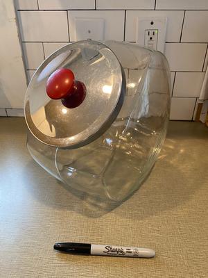 Large Vintage Glass Cookie/Apothecary Jar $15