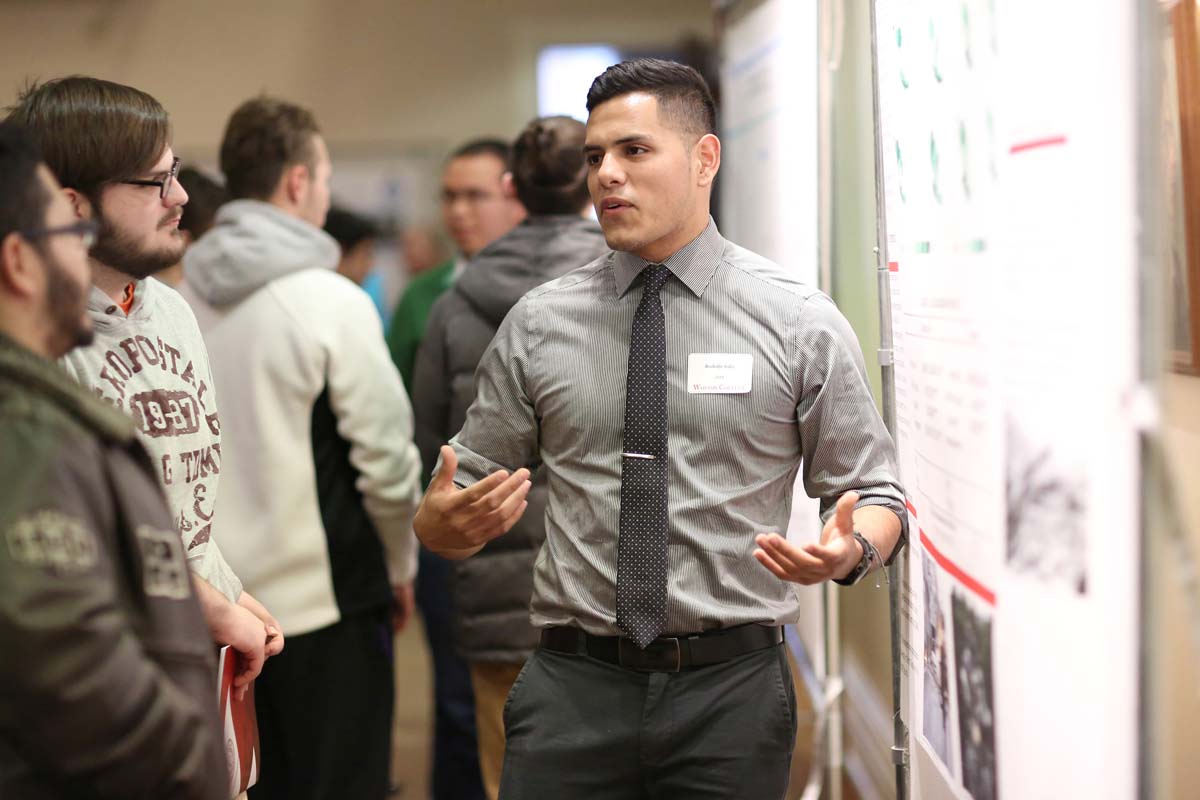 Rodolfo Solis ’18, a double major in political science and Spanish with a specialization in American politics and international relations, presents at the annual Celebration of Student Research, Scholarship, and Creative Work.