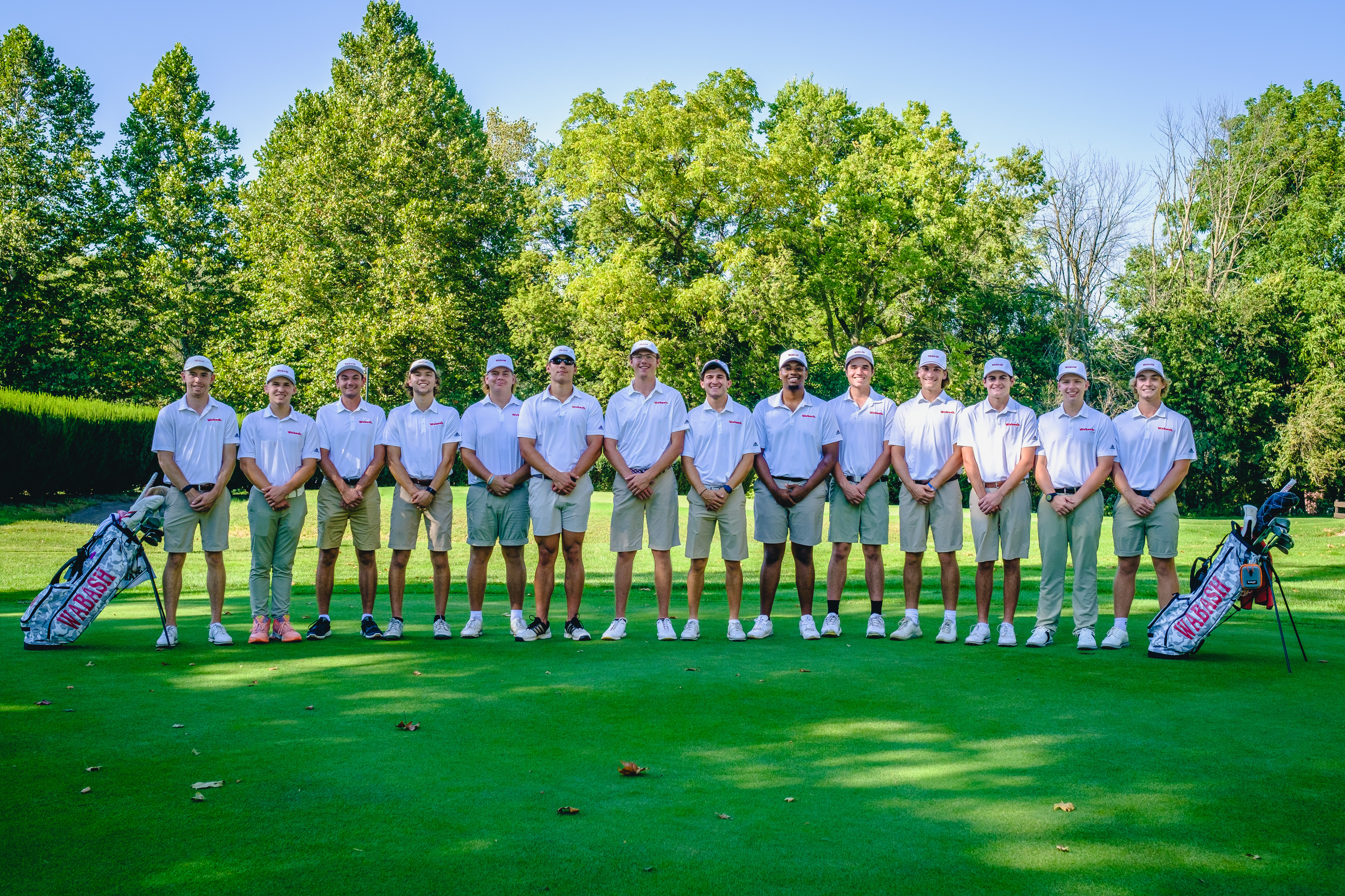 Head Coach Justin Kopp ’21 and the 2022-23 golf team. 