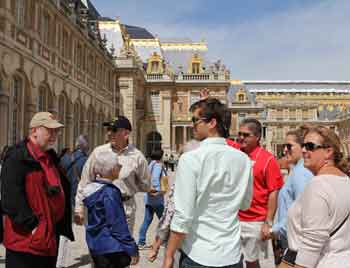 Alumni Travel group about to tour the Versailles Palace in 2013