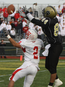 Austin Hodges breaks up a pass in the 2011 Bell Game.