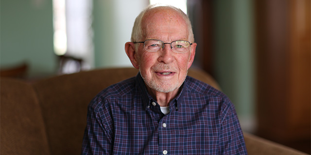 Dr. Lester Hearson