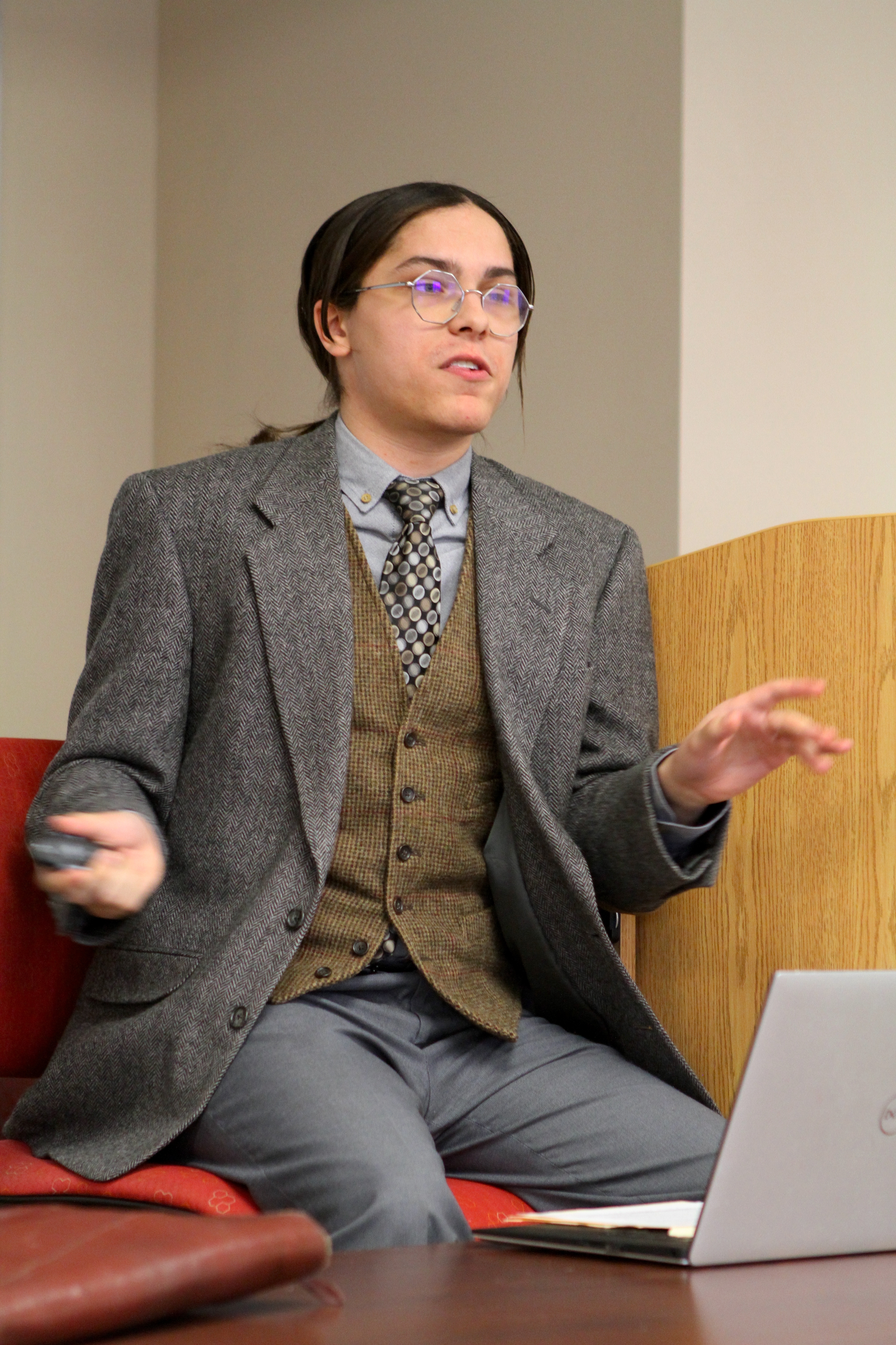 Hawk Ricketts ’23 presents “Calvinist Horror and the Summary, Analysis, Continuity, and Discontinuity of Two Contemporary Retellings of Doctor Faustus.”  