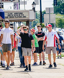 Wabash students survey the city during orientation. 