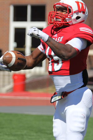 Pettiford celebrates first collegiate TD!