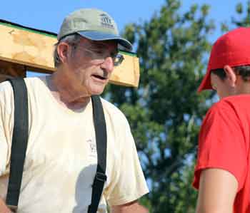 Strain giving instruction to Dan McCormick, Ladoga