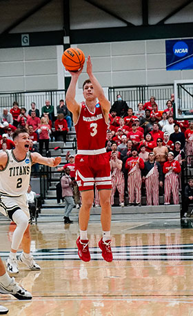 Davidson led all of Division III with 817 points scored in 2021-22. He also led the nation in free throws made (210) and in three-point field goals made (123).