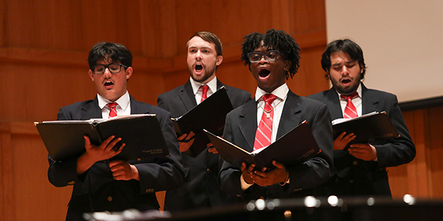 Zamir McNeal ’29 sings at the Glee Club's 2025 Homecoming Concert.