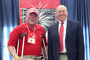 Larry Landis ’67 and President Gregory Hess