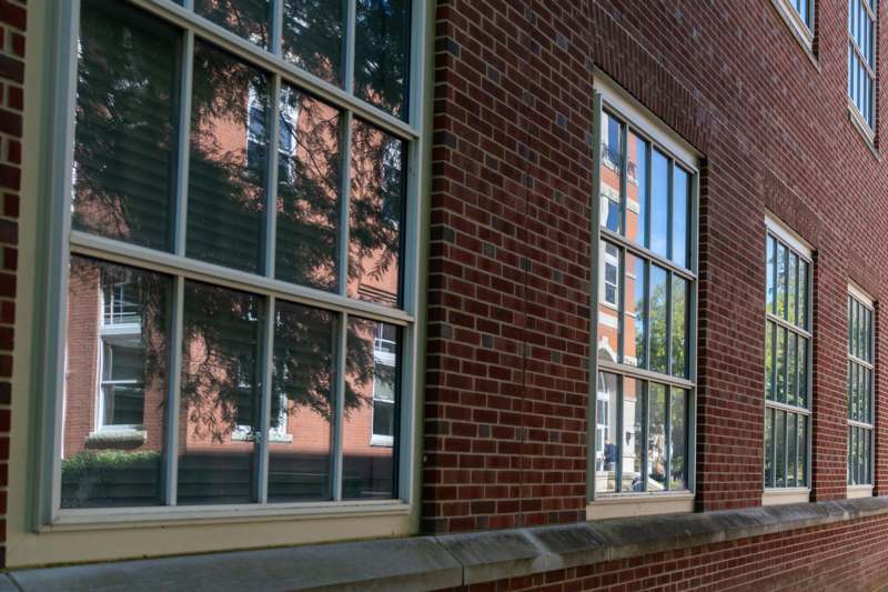 a brick building with windows